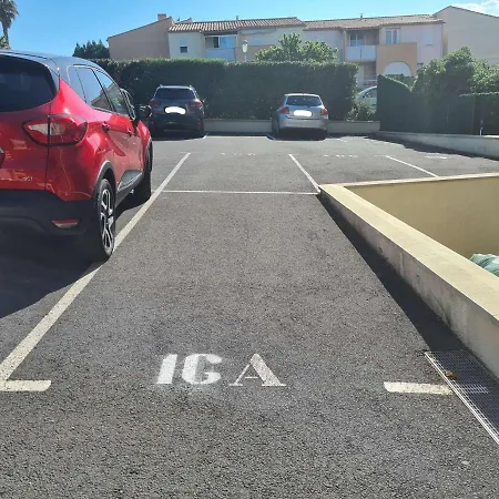 Cap D'agde, 2 Pieces, 4 Personnes - Fr-1-249-379 Apartment *